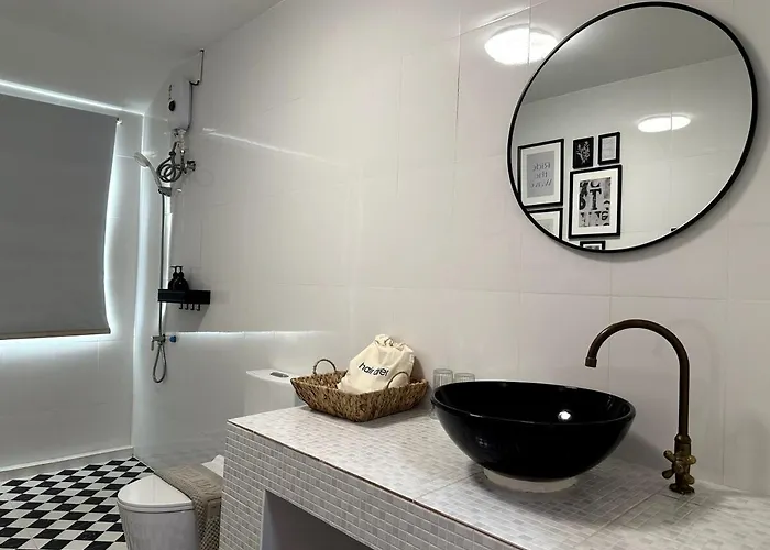 Delightful Townhouse In The Heart Of Sukhumvit Holiday home